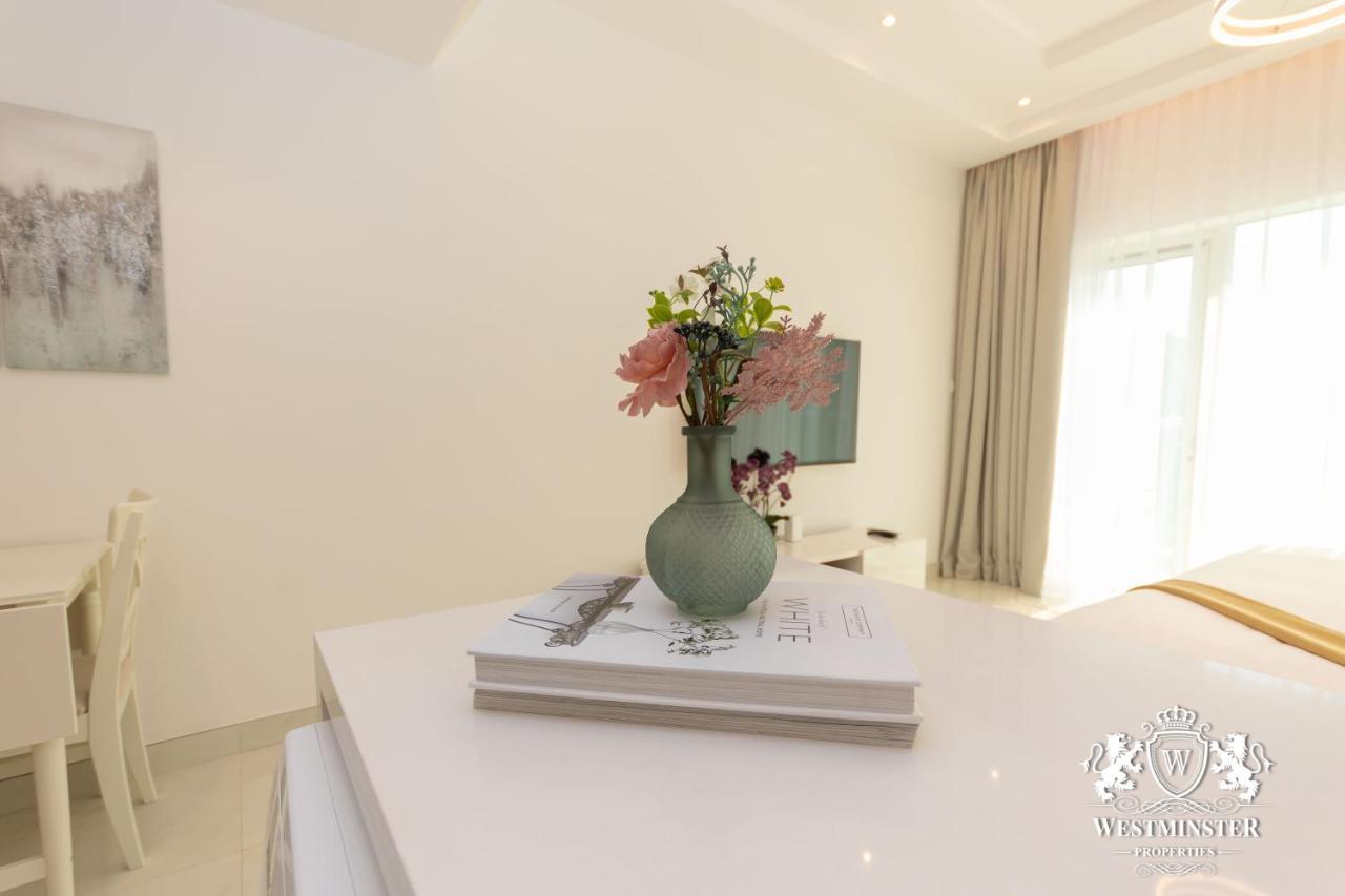 דירות דובאי Westminster Burj Al Nujoom מראה חיצוני תמונה